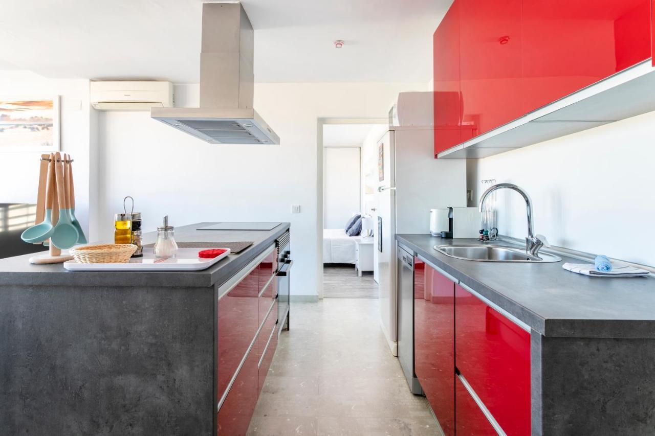Beach Suite, City & Mountain View Alicante Esterno foto