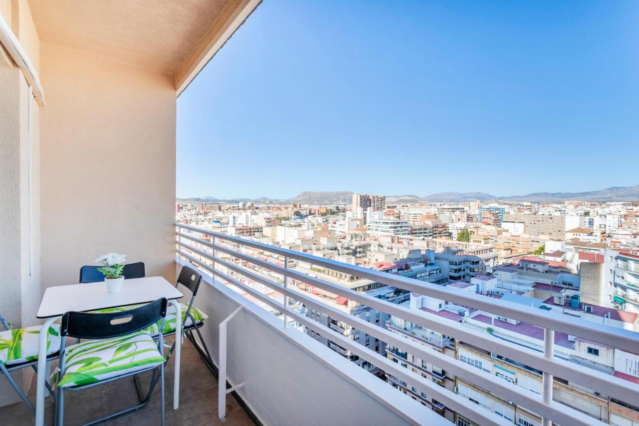 Beach Suite, City & Mountain View Alicante Esterno foto