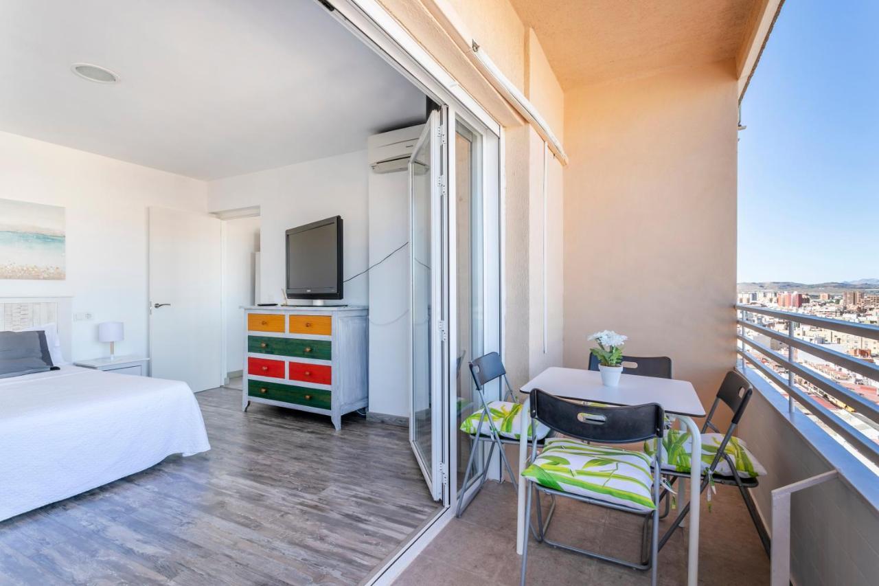 Beach Suite, City & Mountain View Alicante Esterno foto