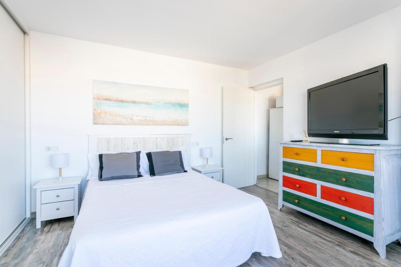 Beach Suite, City & Mountain View Alicante Esterno foto