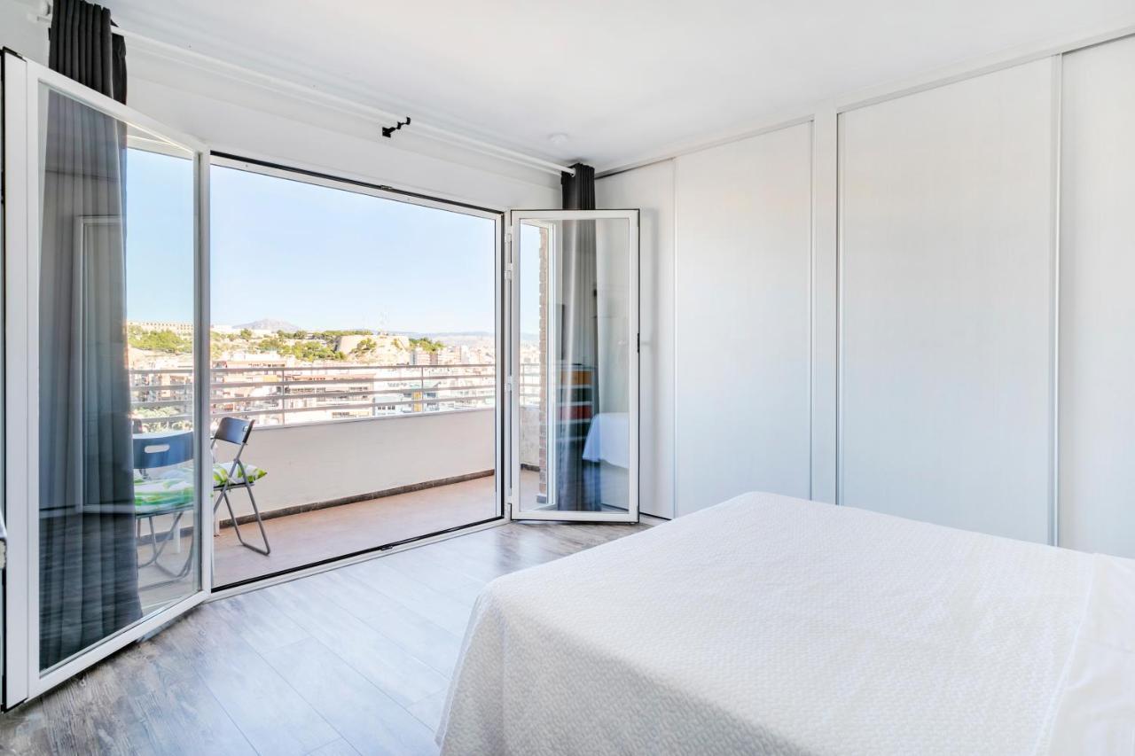 Beach Suite, City & Mountain View Alicante Esterno foto